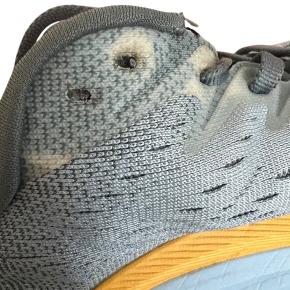 HOKA ONE ONE Clifton 8 Running Shoes Size 8D - Picture 9 of 15